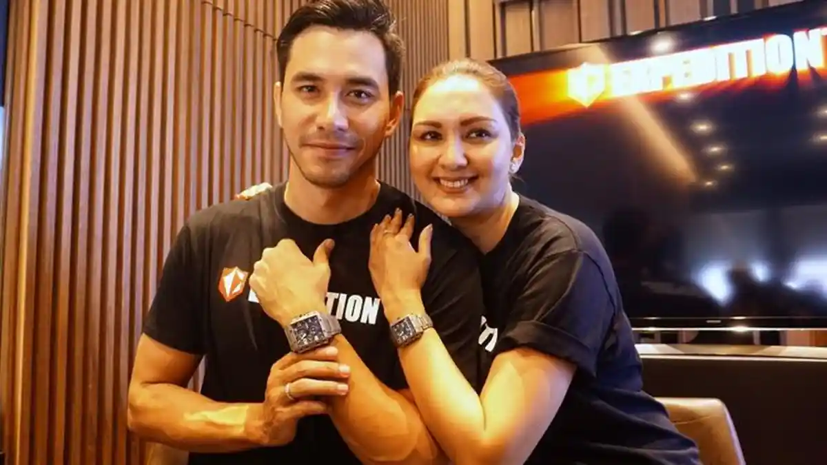 Darius Sinathrya dan Donna Agnesia Berbagi Suka Duka Hidup Berkeluarga Selama 14 Tahun