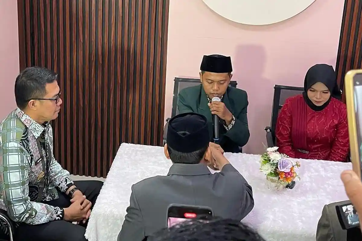 Pemkot Samarinda Siapkan Ruang dan Layanan Nikah, Semua Serba Gratis, Wali Kota pun Hadir Jadi Saksi