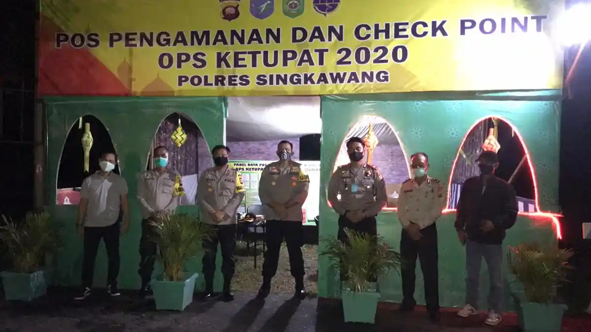 Kunjungi Pos Pam dan Check Point Pasir Panjang, Ini Pesan Kapolres Singkawang