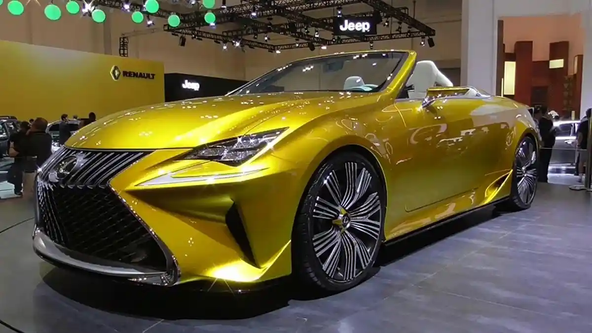 Lexus Pamerkan Mobil Konsep Sporty Tanpa Atap LF-C2
