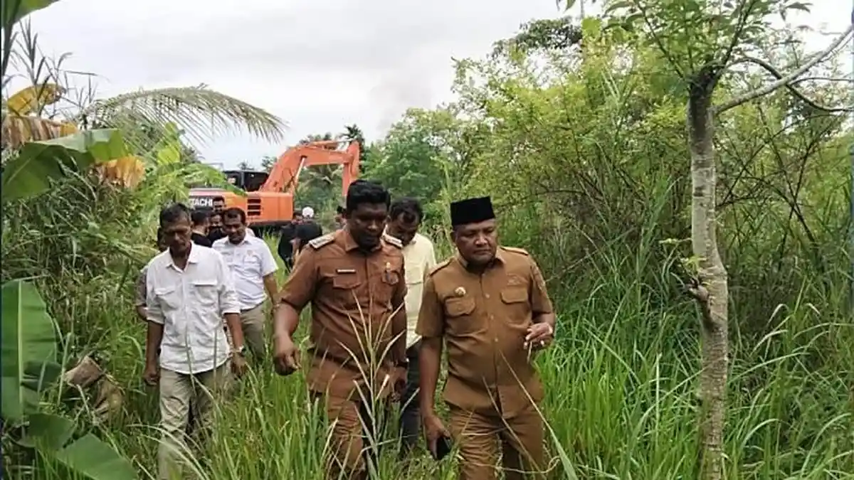 Bupati Bireuen Tinjau Normalisasi Krueng Leubu