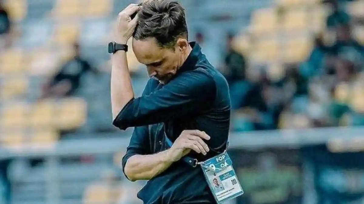 Soal Nasib Paul Munster, Bos Persebaya Surabaya Beri Kode Kejutan, Respons Bonek Diluar Dugaan