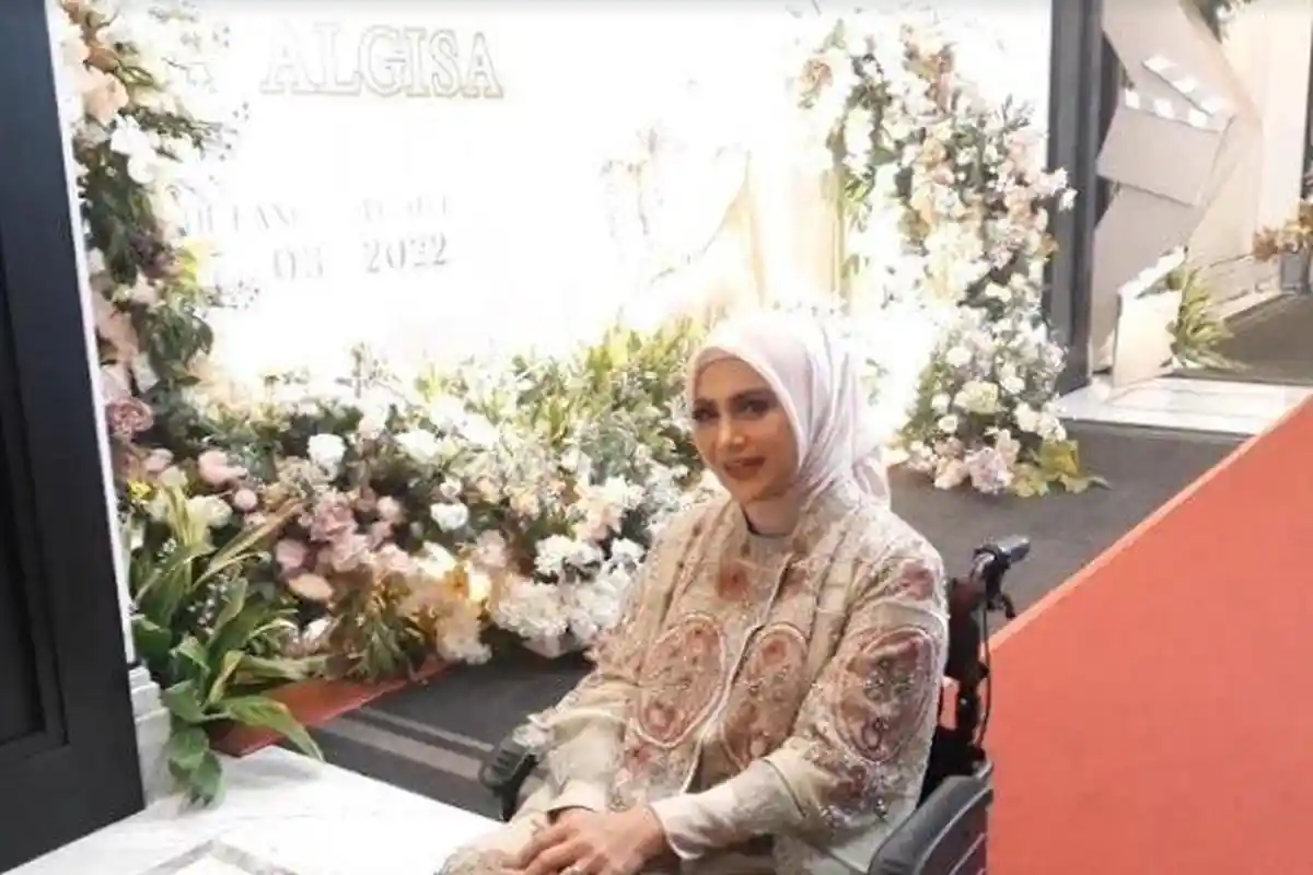 Anggia Novita Blak-blakan Ungkap Perasaan Tak Diundang Ferry Irawan, Beri Pesan Ini ke Mantan Suami