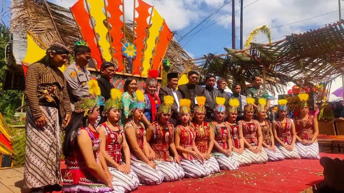 Bupati Afif Nurhidayat Sambut Hangat Tradisi Rakanan, Dorong Seni dan Pariwisata Wonosobo