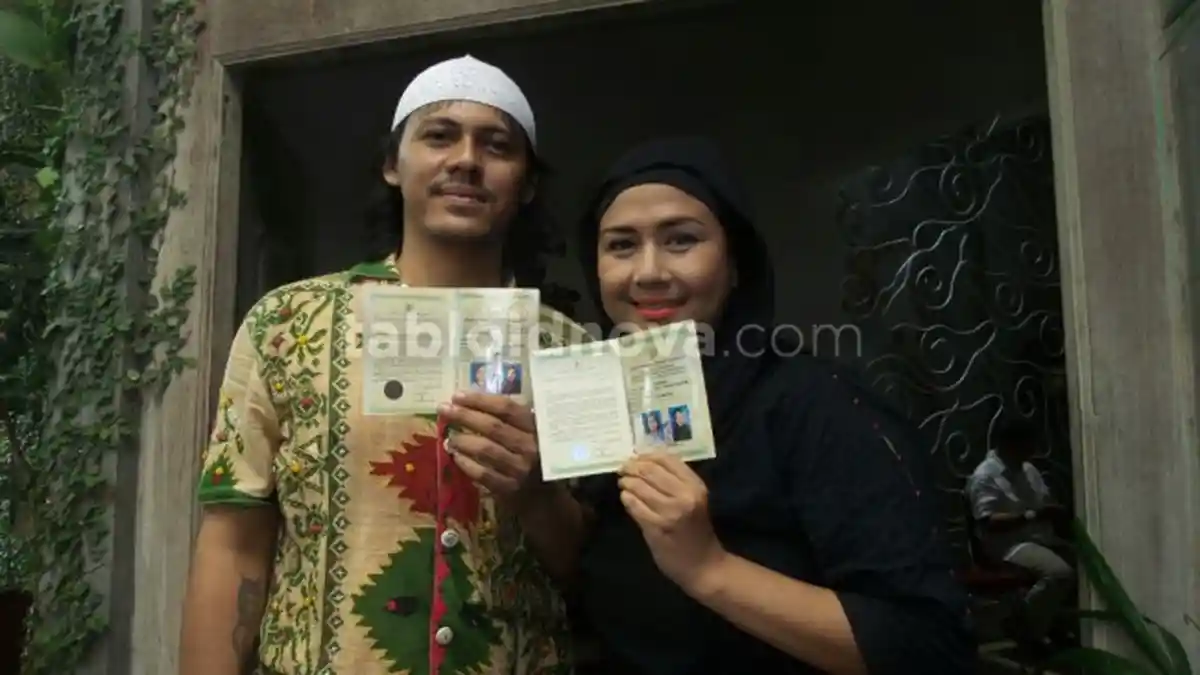 Perjalanan Cinta Mayky Wongkar dan Ria Irawan, Penyemangat Saat Sakit hingga Nikah Gratis di KUA