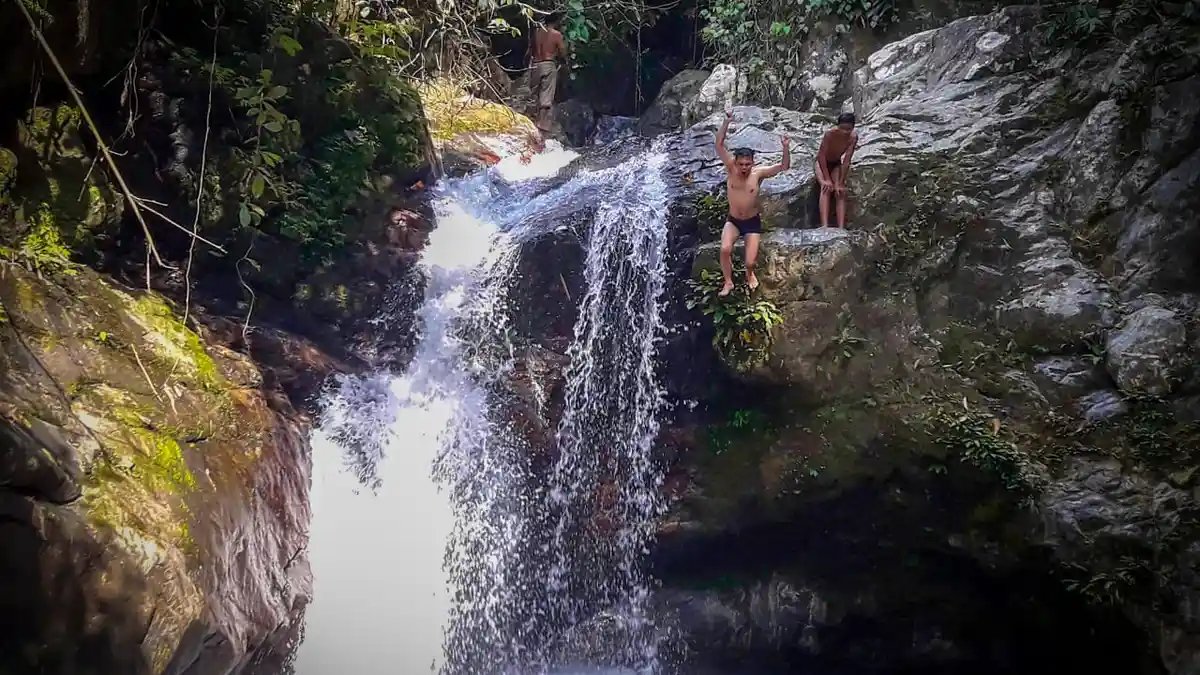 Rampah Libaru Buntar, Air Terjun Tersembunyi di Atas Tumaung Kabupaten HST