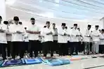 Momen Haru Prabowo Salat Id Bareng Korban Bencana di Aceh Tamiang, Saf Terdepan Tanpa Jarak