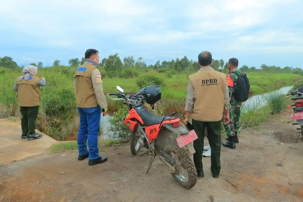 Pjs Wali Kota Kendarai Motor Trail, Benhard Pantau Langsung Daerah Rawan Karhutla di Banjarbaru