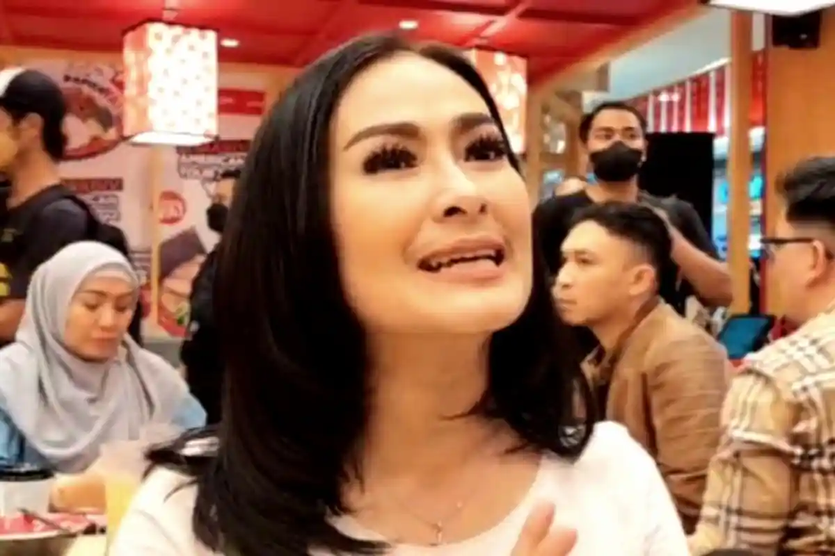 Iis Dahlia Baper Jarang Berkumpul dengan Anak, Salshadilla Juwita dan Devano Danendra Sibuk Bekerja?