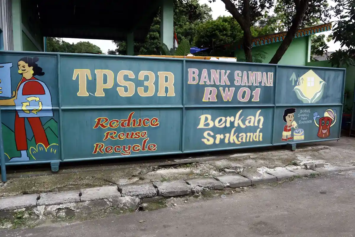 Mengenal Bank Sampah, Lengkap dengan Proses Pengelolaan Limbah Kering