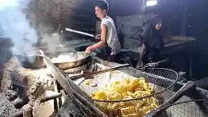 Produsen-kerupuk-siap-saji-di-Kota-blitar.jpg