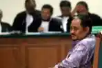 Sidang Perdana Luthfi Hasan Ishaaq