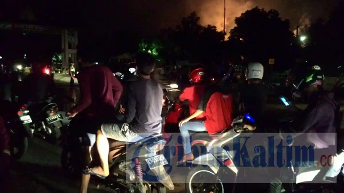 BREAKING NEWS - Flare Berbunyi Nyaring, Pemadam Kebakaran Belum Terima Perintah Siaga
