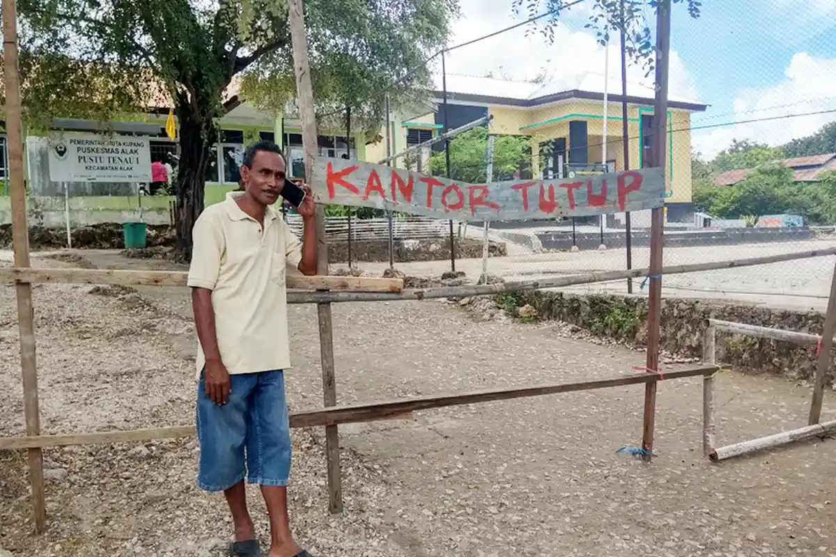 Inilah Tanggapan DPRD Kota Kupang Soal Penyegelan Kantor Lurah Alak