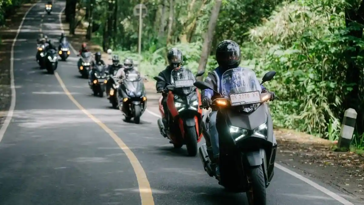 XMAX Tech MAX Resmi Hadir di Pulau Dewata, Puluhan Biker Lakukan Touring Keliling Bali