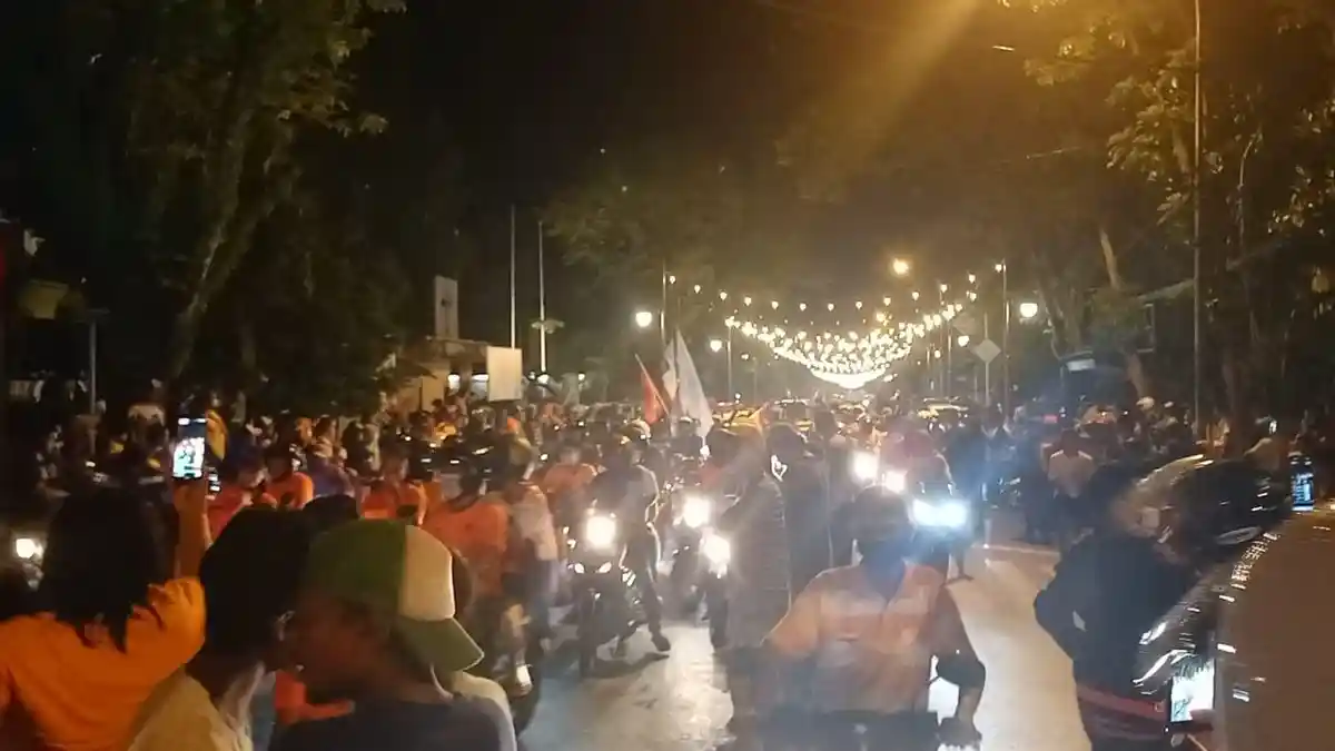 Belanda Lolos 16 Besar, Konvoi De Orange di Kota Ambon Tidak Terbendung