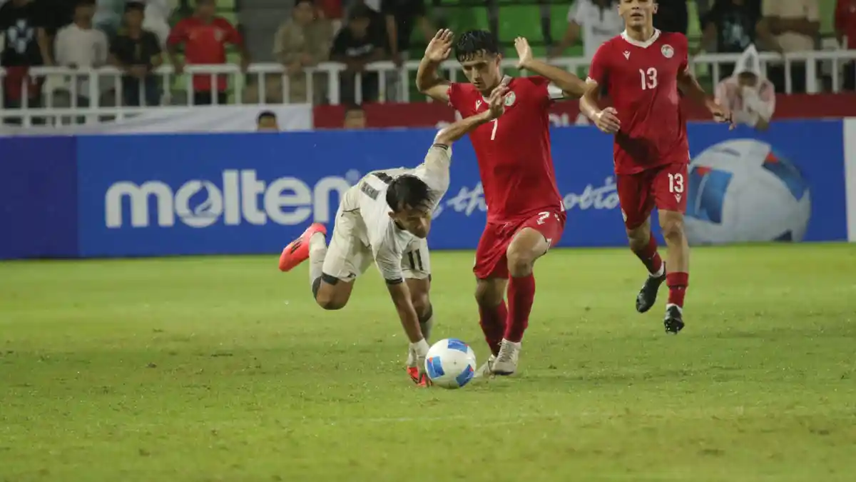 Babak Pertama, Indonesia Melawan Tajikistan Imbang 1-1