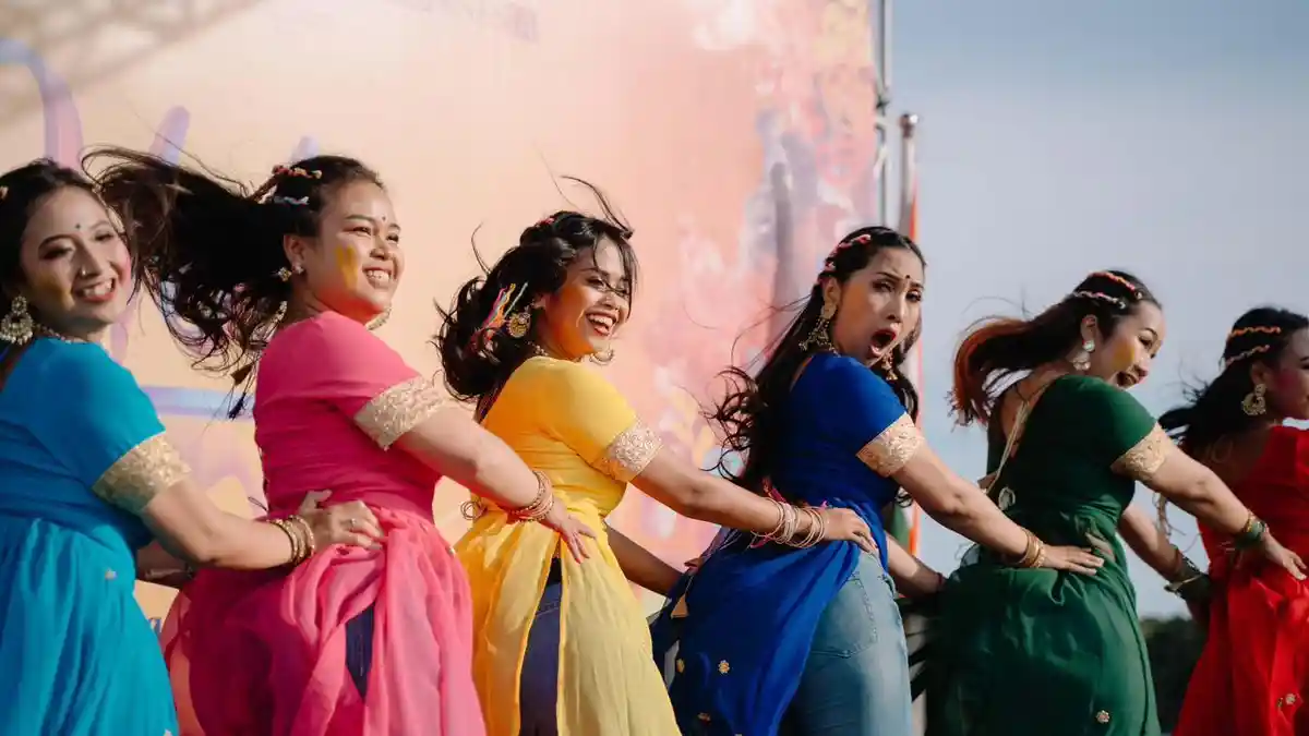 Menandai Datangnya Musim Semi, Perayaan Holi Digelar Meriah di Bali