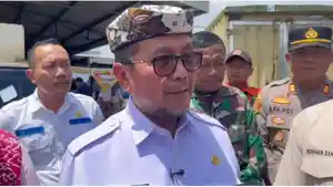 Bupati-Cirebon-Imron-24-Des.jpg