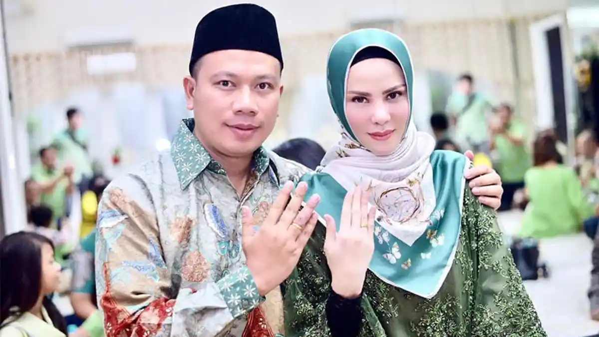 Vicky Prasetyo - 3 Ramalan Paranormal Soal Pernikahannya dengan Angel Lelga, Bertahan 2 Bulan Doang?