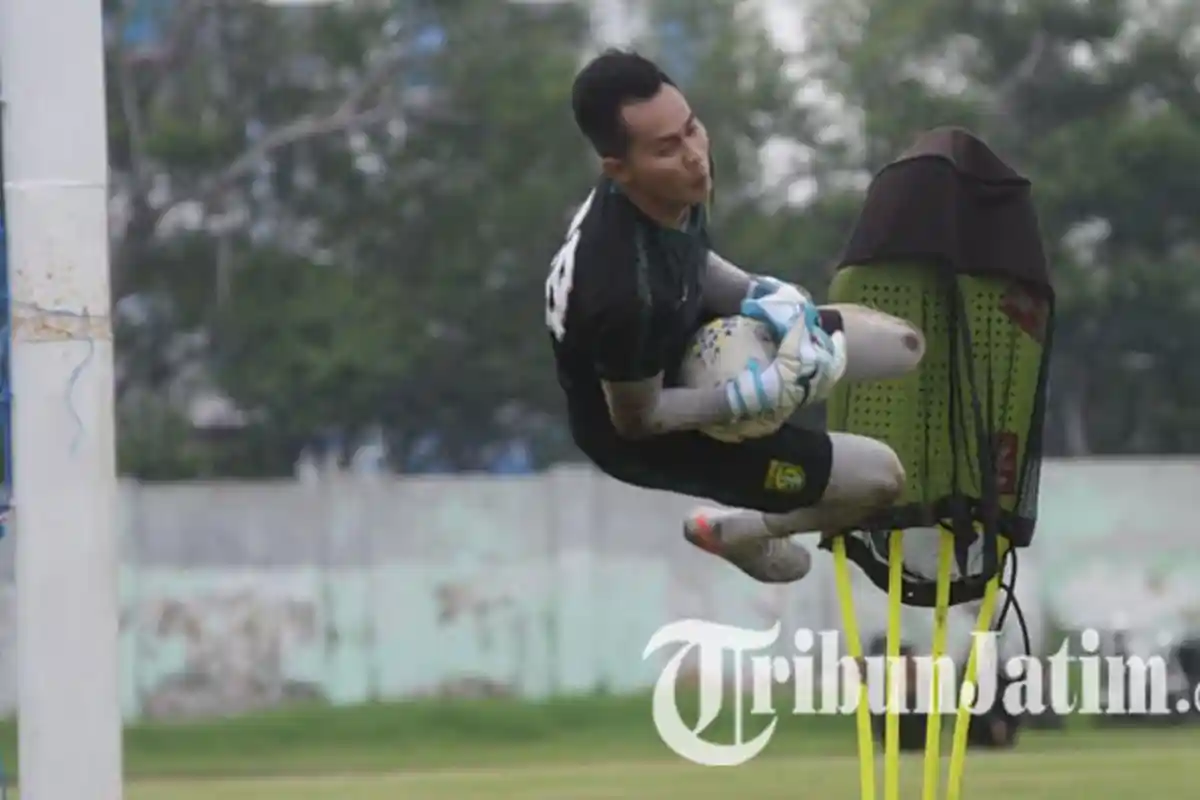 Ikut Latihan Persebaya Surabaya, Angga Saputra Bahagia Bisa Bela Tim Impian Sejek Kecil