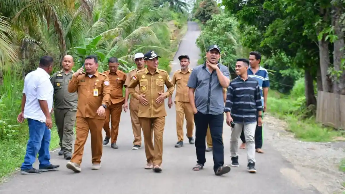 Bupati Saipul Dipuji Warga Desa Puncak Jaya-Gorontalo Karena Rampungkan Jalan Sepanjang 2,5 Km