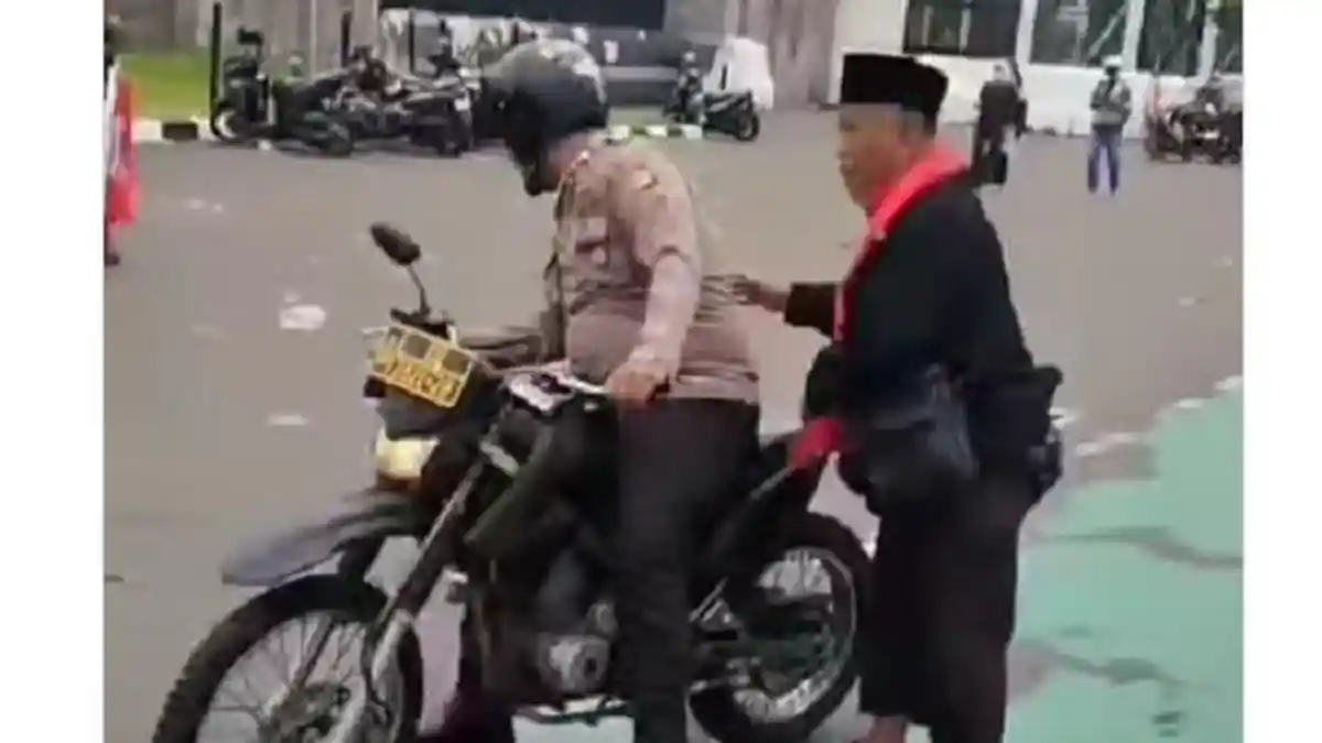 Situasi Terkini di Depan Gedung MPR/DPR RI, Senayan, Jakarta