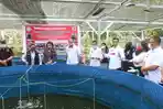 dinas-pertanian-dan-perikanan-saat-menggagas-panen-ikan-nila-beberapa-waktu-lalughgh7.jpg