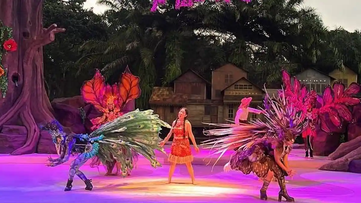 Liburan Sambil Nonton Serunya Pertunjukan Lila Show di Enchanting Valley Puncak
