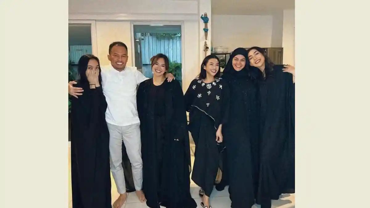 FAISAL Harris Rayakan Idul Fitri bersama Mantan Istri, Netizen Singgung Jennifer Dunn