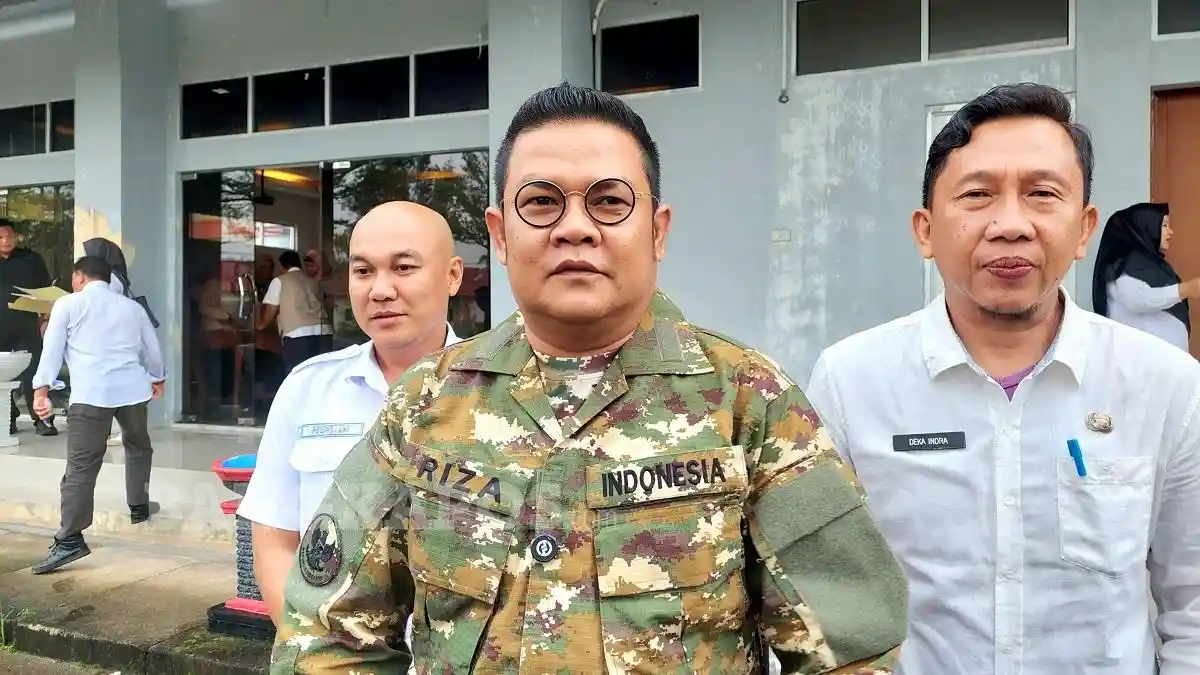 Perbaiki Kinerja dan Disiplin ASN, Bupati Basel Terapkan Sistem Reward dan Punishment