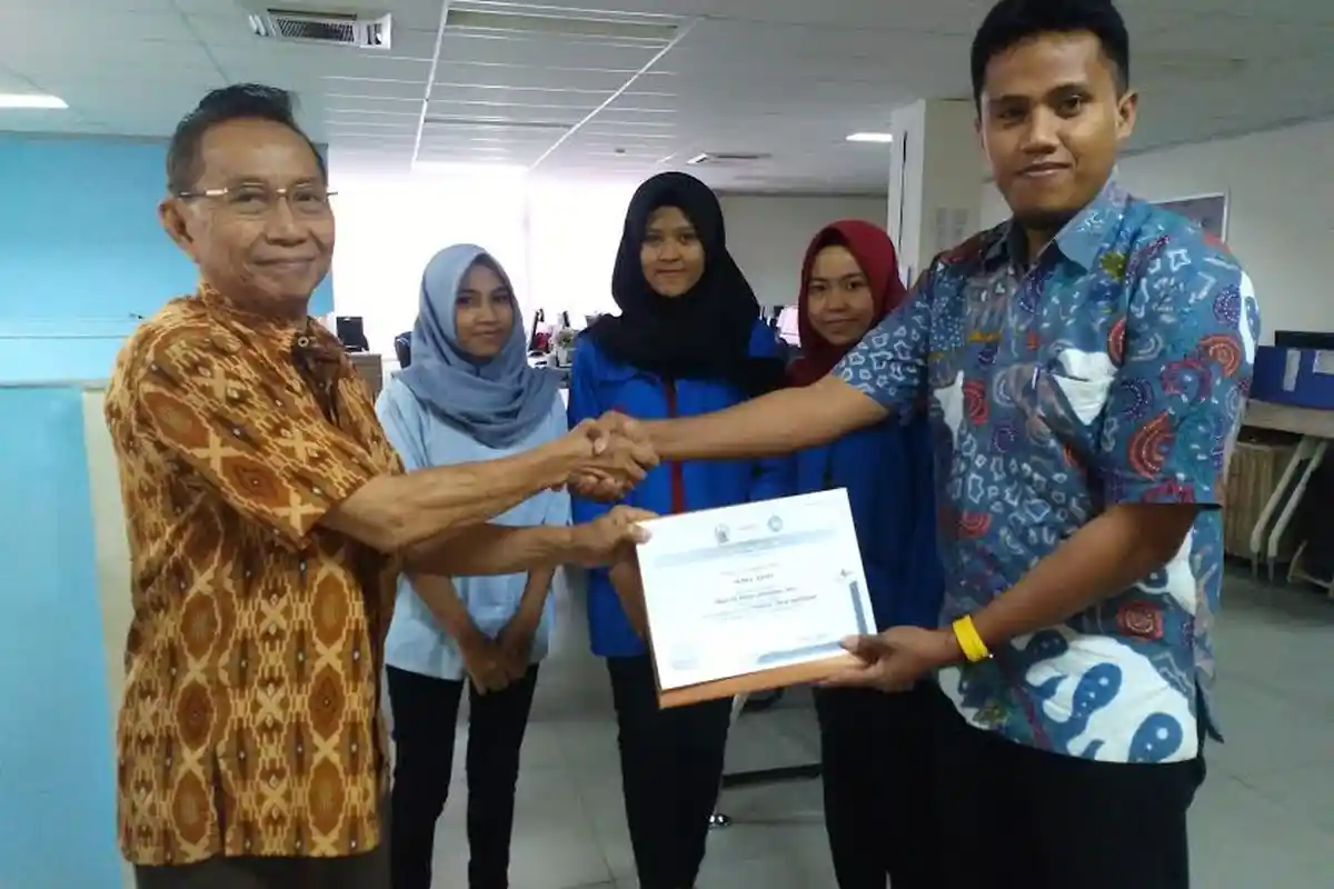 SMK Negeri 1 Soppeng PKL di Tribun Timur