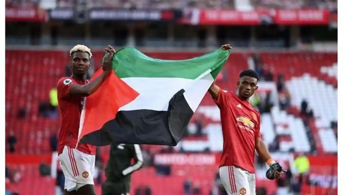 Paul Pogba dan Amad Diallo Bawa Bendera Palestina ke Lapangan, Ini Respons Ole Gunnar Solskjaer