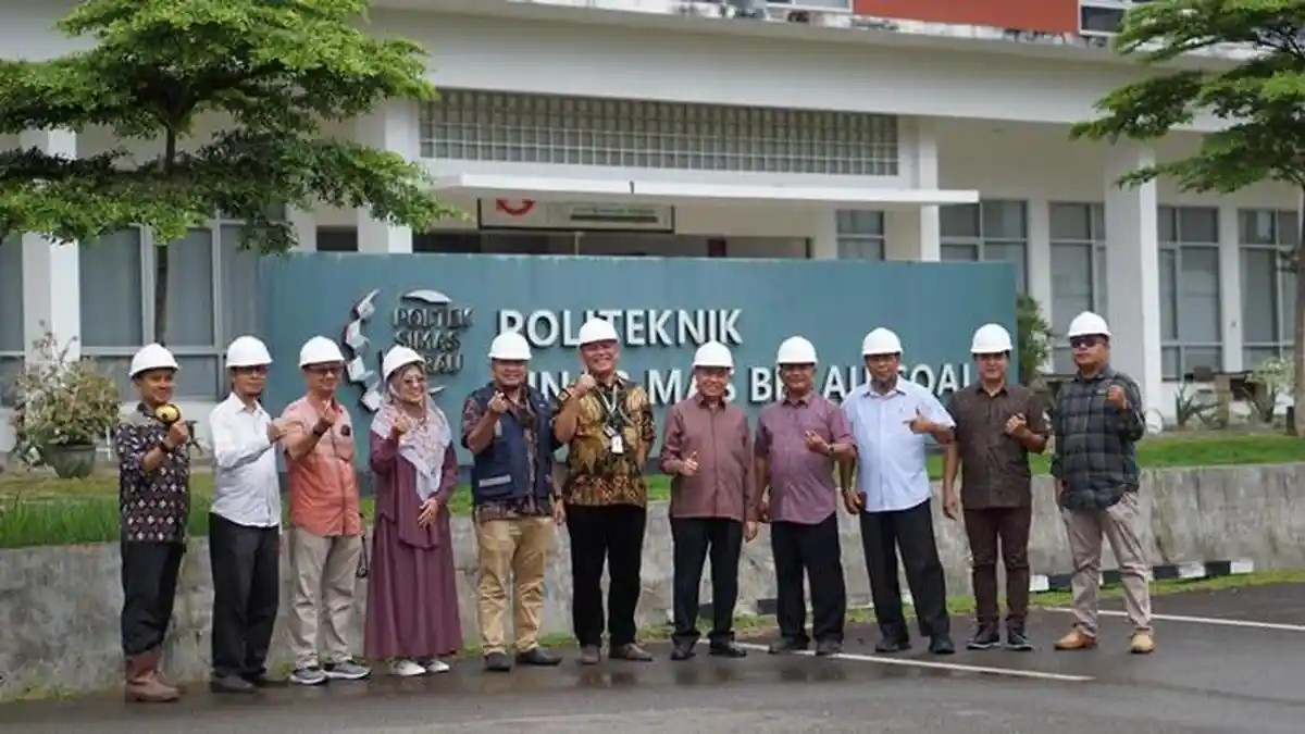 Wabup Kutai Barat Bersama Disnakertrans Berau Kunjungi Politeknik Sinar Mas Berau Coal