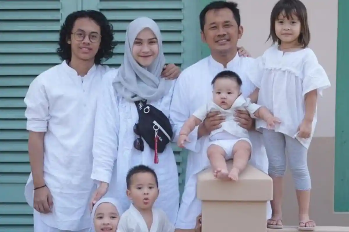 Ultah ke-33, Zaskia Adya Mecca Dapat Kado Termahal dari Hanung Bramantyo: Ga Terbeli dengan Uang