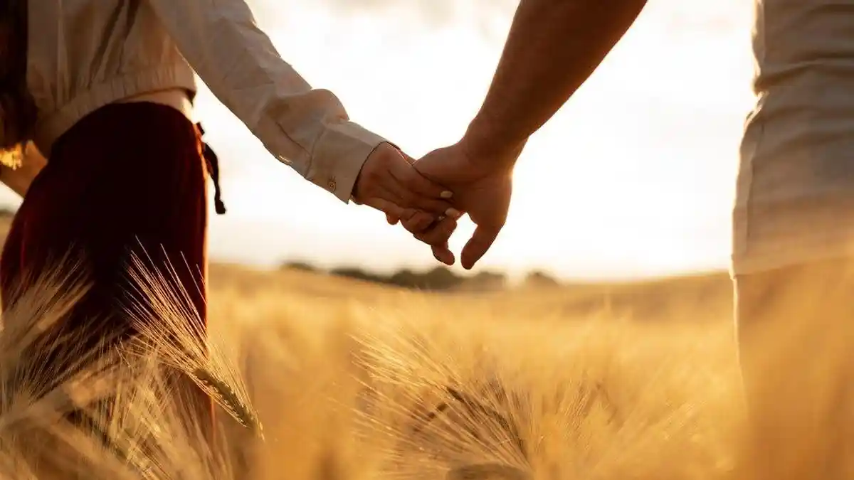 Punya Pemikiran Realistis dan Tak Mudah Patah Hati, Ini 4 Zodiak yang Cepat Move On dari Pasangan