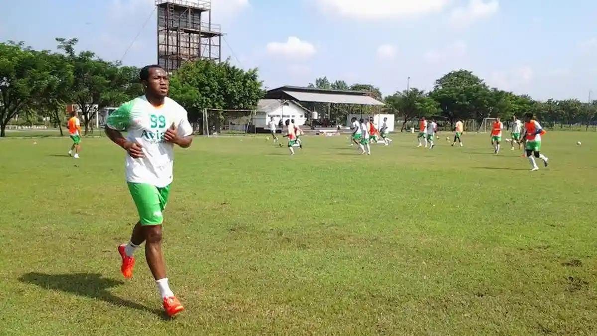 Persebaya Belum Kantongi Kondisi Fisik Djemba Djemba