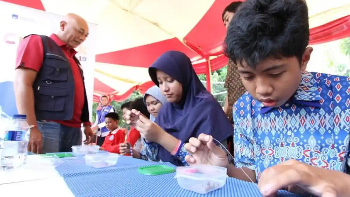 Rangkul Penyandang Autisme Jadi Pilihan AXA Mandiri Isi CR Week 2019