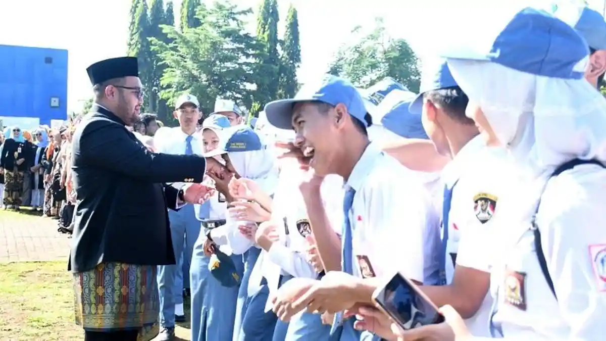 Hardiknas di Purbalingga, Wabup Dimas Sampaikan Pesan Mendikdasmen Soal AI dan Coding