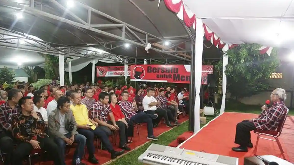 Sabam Sirait Kumpulkan 500 Kader PDIP untuk Menangkan Ahok-Djarot