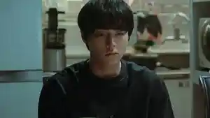Potret-Park-Ji-Hoon-yang-berperan-dalam-drakor-Weak-Hero-Class-yang-rilis-pada-2022.jpg