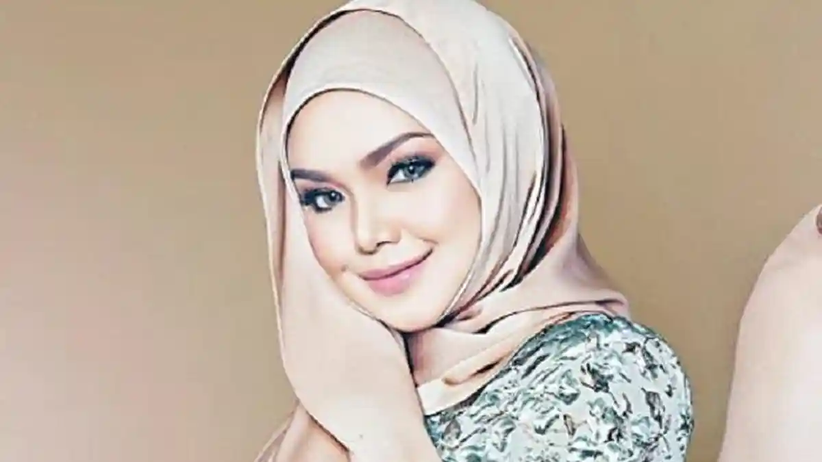 Siti Nurhaliza Jaga Lingkungan Lewat Bersepeda