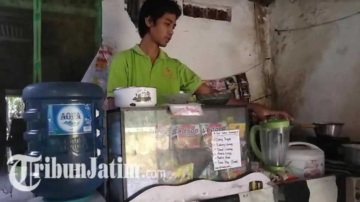 Cerita Pilu Pengusaha Travel saat Corona Melanda, Bisnis Mandek, 'Banting Setir' Jual Cireng-Warkop