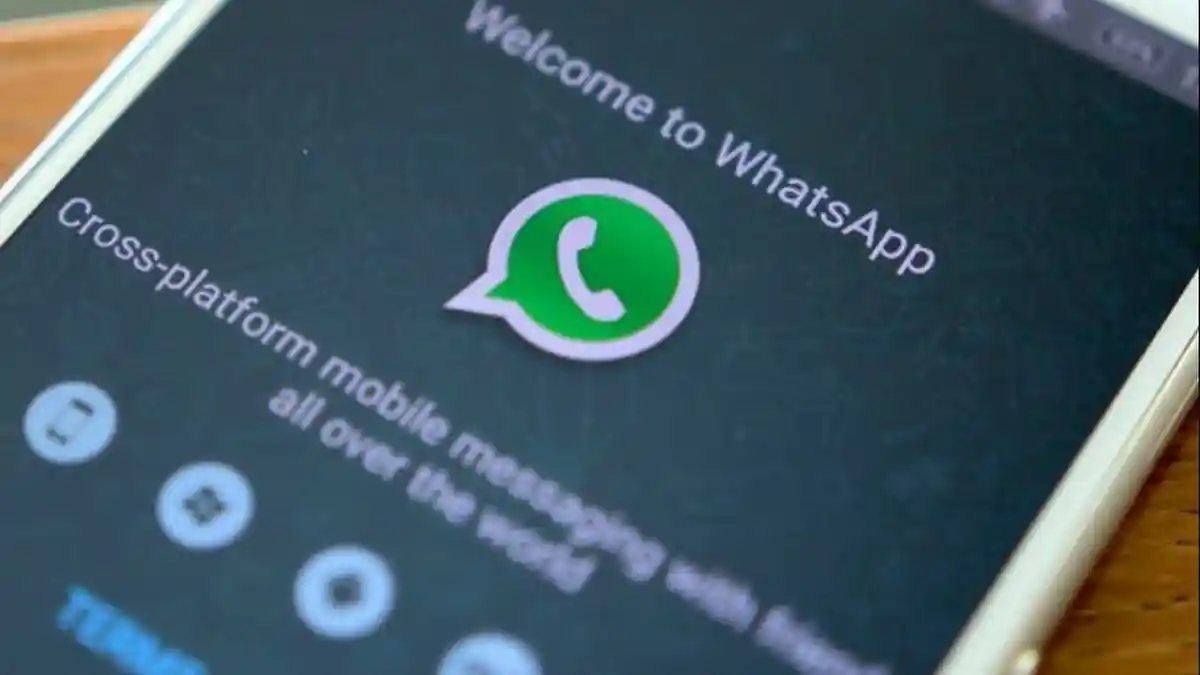Cegah Peredaran Hoaks, WhatsApp Bakal Batasi Pesan yang Diteruskan Hanya pada 20 Kontak
