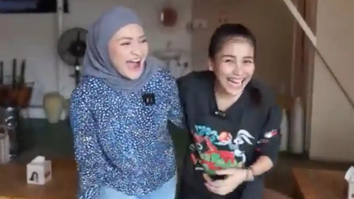 Nathalie Holscher Jadi Janda, Ayu Ting Ting Langsung Ajak Masuk Geng ini