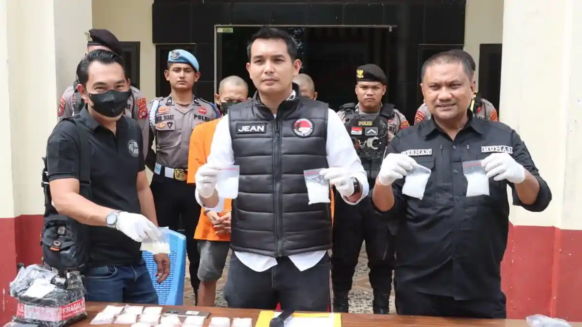 Polisi Ungkap Penyeludupan Sabu 250 Gram dari Pinrang ke Mamuju, Pelaku Ditangkap
