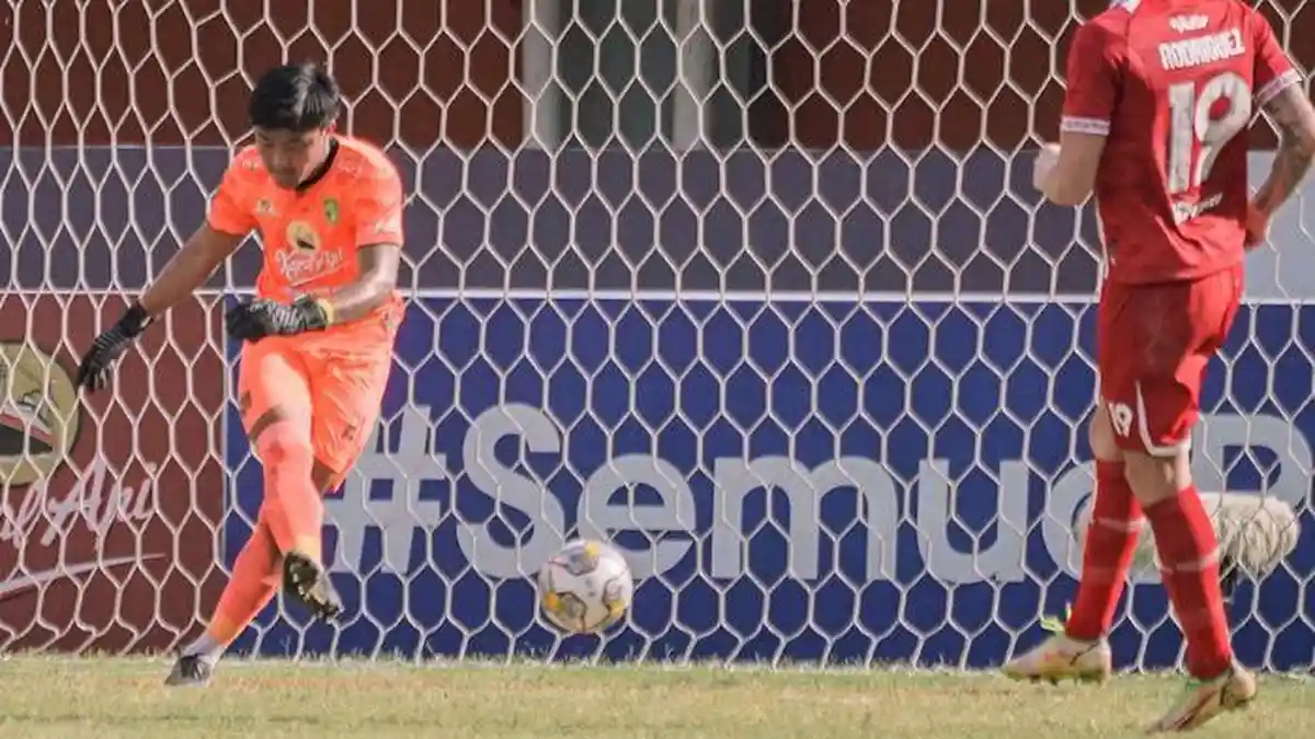PUJIAN Bonek ke Ernando Ari dan Leo Lelis Usai Tampil Solid di Laga Persebaya vs Persis Solo