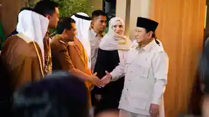 20251119_luthfi-dampingi-prabowo.jpg