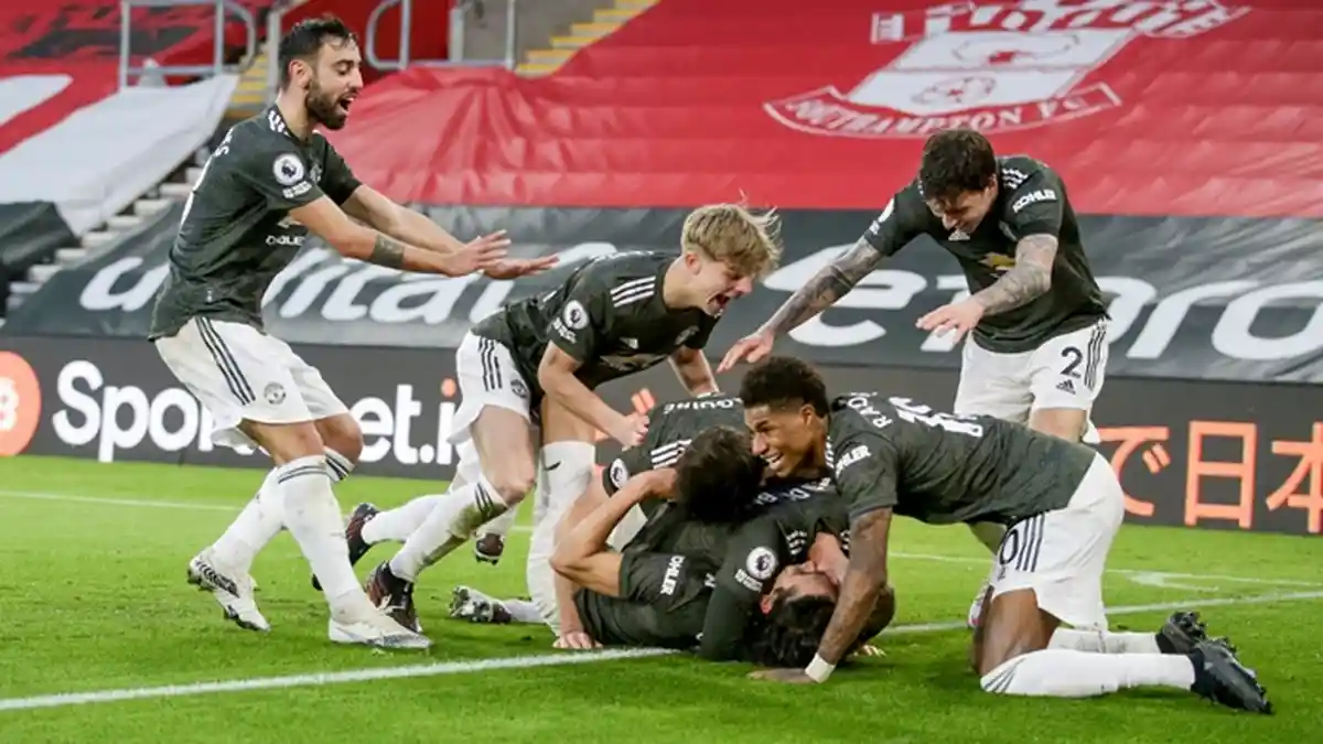 Dean Henderson Bantu Manchester United Comeback, Setan Merah Ukir Sejarah Baru, De Gea dalam Masalah