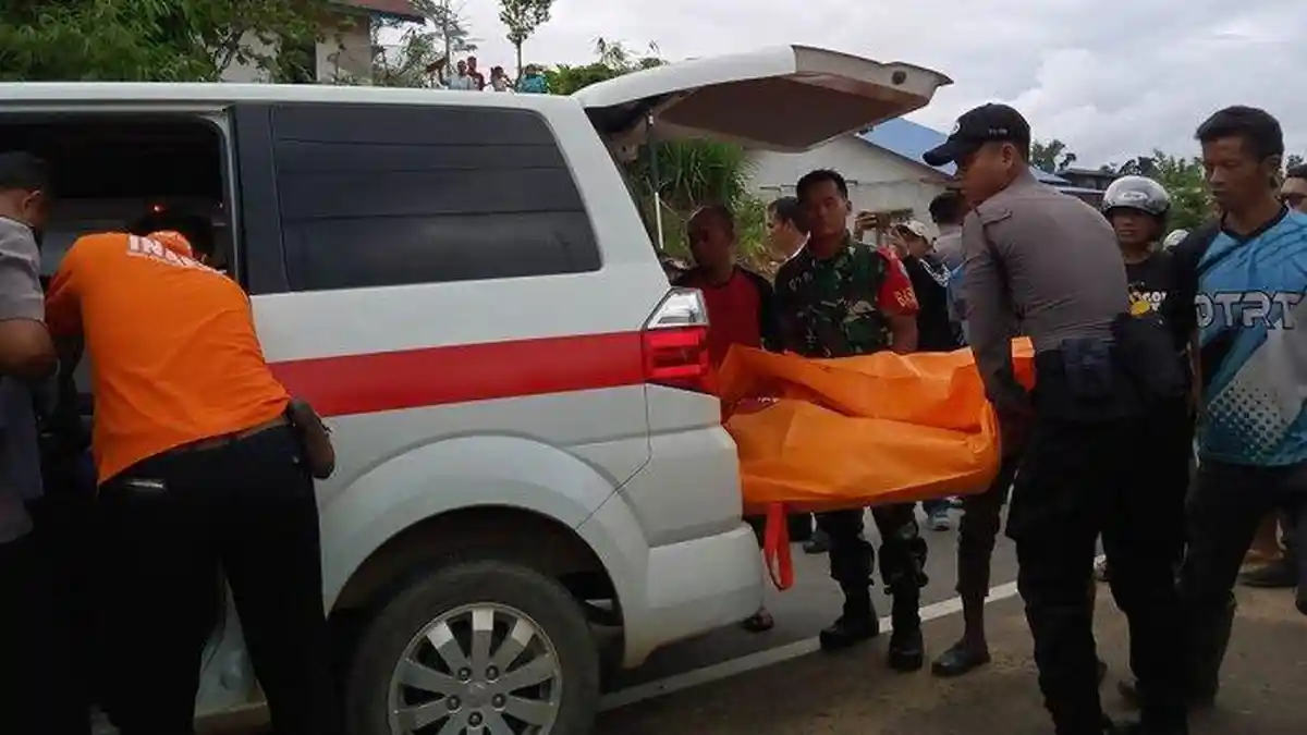 Sesosok Mayat Ditemukan dalam Parit Depan Kantor Camat Sekadau Hilir
